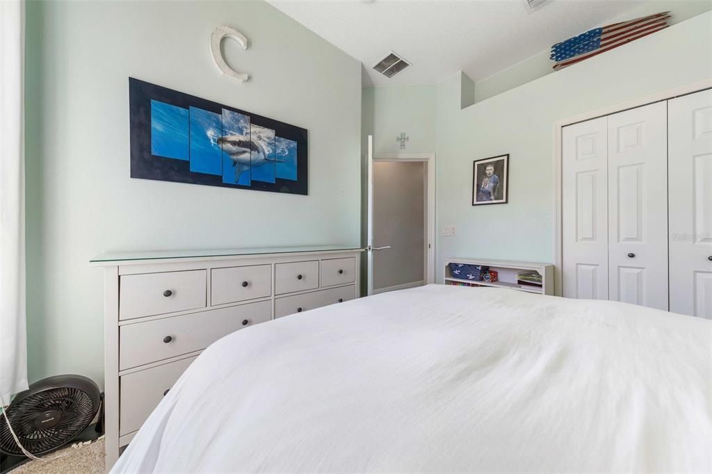 For Sale: $499,950 (4 beds, 2 baths, 2094 Square Feet)