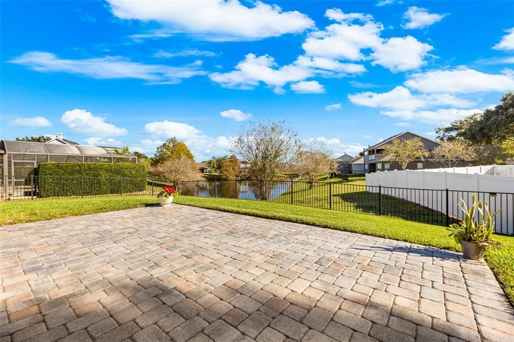 For Sale: $499,950 (4 beds, 2 baths, 2094 Square Feet)