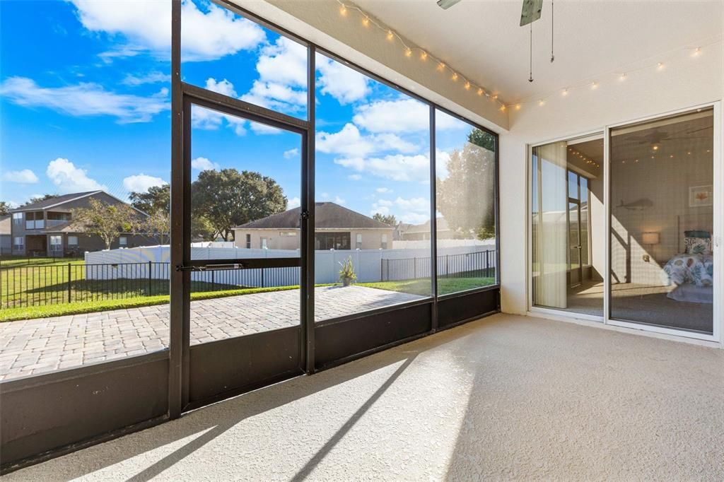 For Sale: $499,950 (4 beds, 2 baths, 2094 Square Feet)