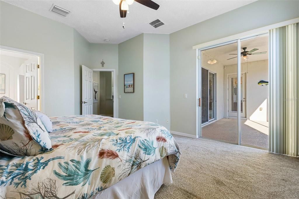 For Sale: $499,950 (4 beds, 2 baths, 2094 Square Feet)