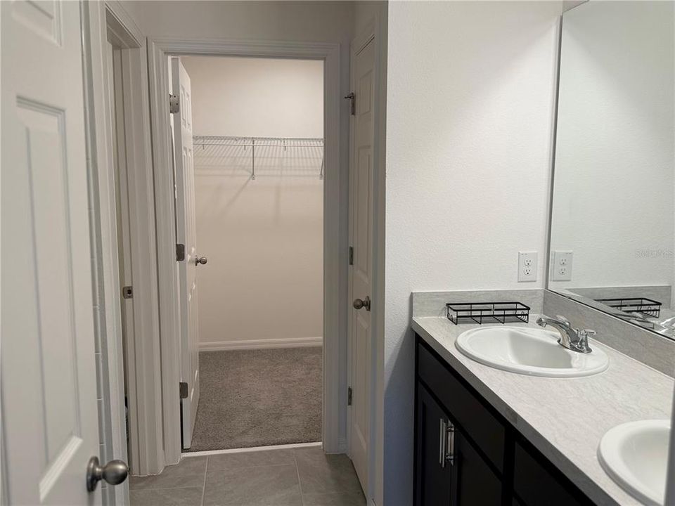 For Sale: $374,000 (4 beds, 2 baths, 1868 Square Feet)