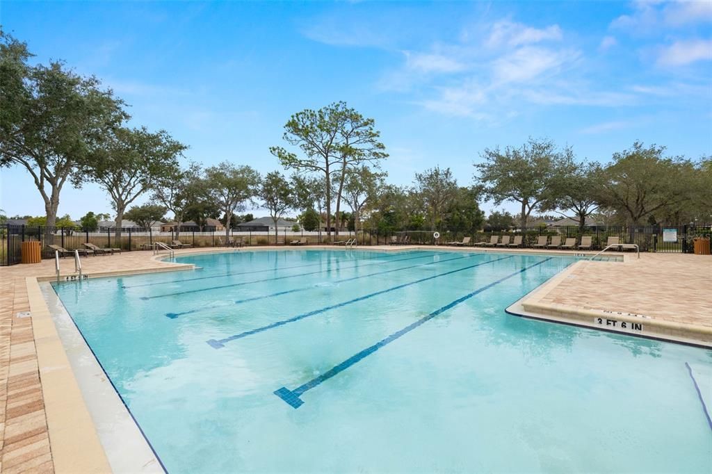 На продажу: $375,000 (4 спален, 2 ванн, 2077 Квадратных фут)