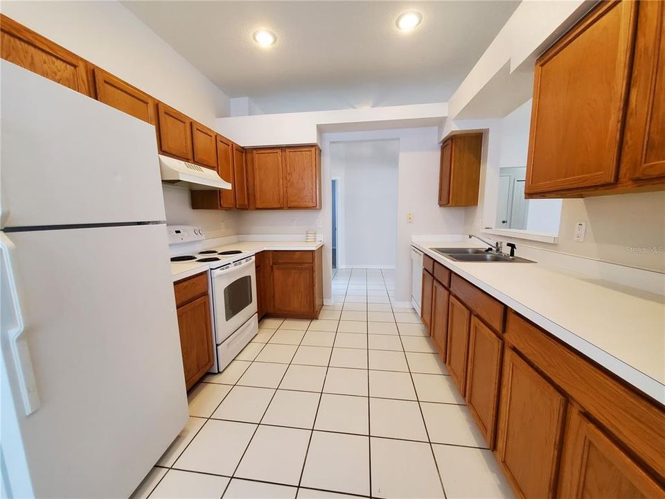 En Venta: $424,900 (4 camas, 2 baños, 1665 Pies cuadrados)