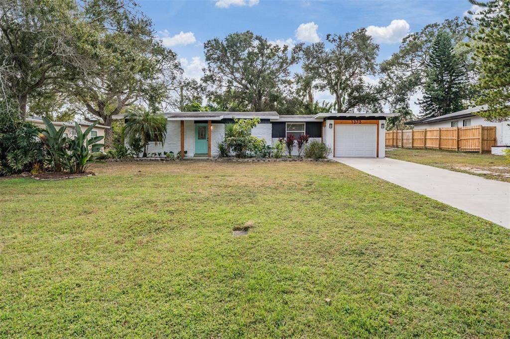 На продажу: $329,999 (3 спален, 1 ванн, 1167 Квадратных фут)