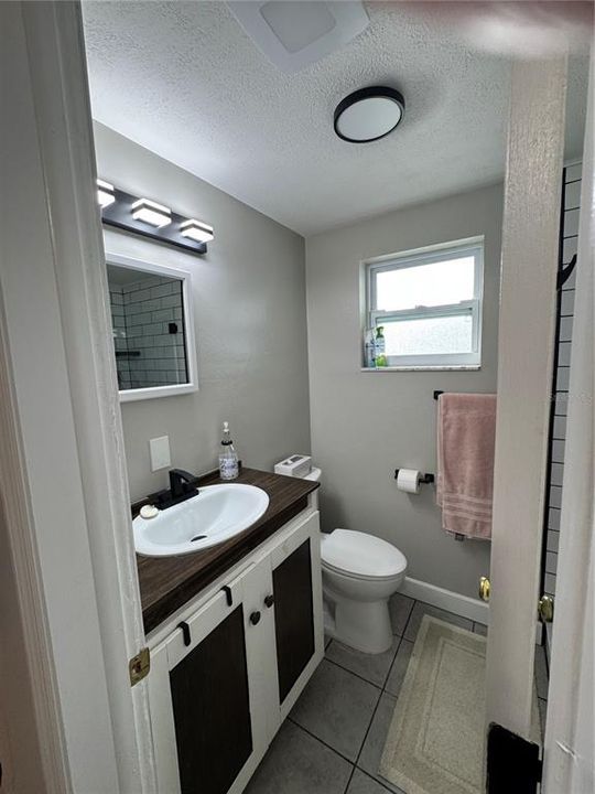 На продажу: $385,997 (3 спален, 2 ванн, 1374 Квадратных фут)