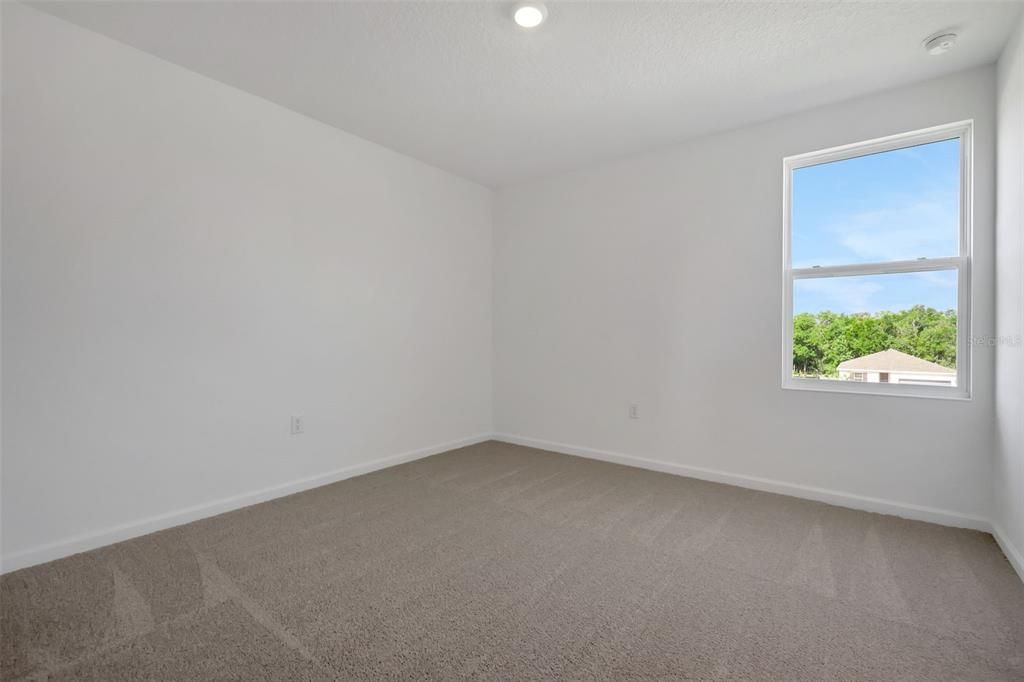 Active With Contract: $388,159 (4 beds, 3 baths, 2531 Square Feet)