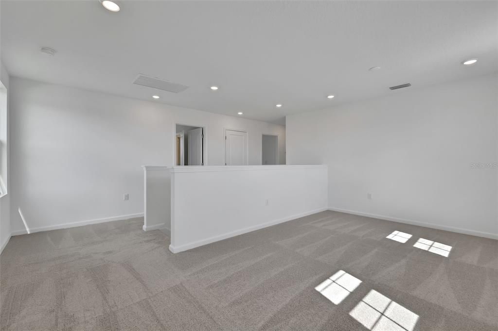 Active With Contract: $388,159 (4 beds, 3 baths, 2531 Square Feet)