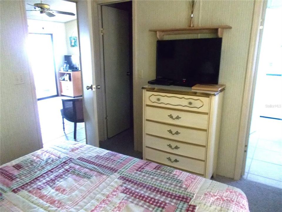 待售: $134,900 (2 贝兹, 2 浴室, 1351 平方英尺)