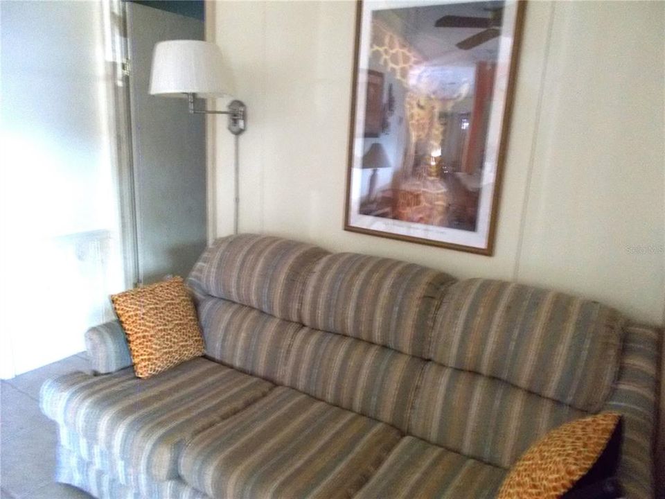 待售: $134,900 (2 贝兹, 2 浴室, 1351 平方英尺)