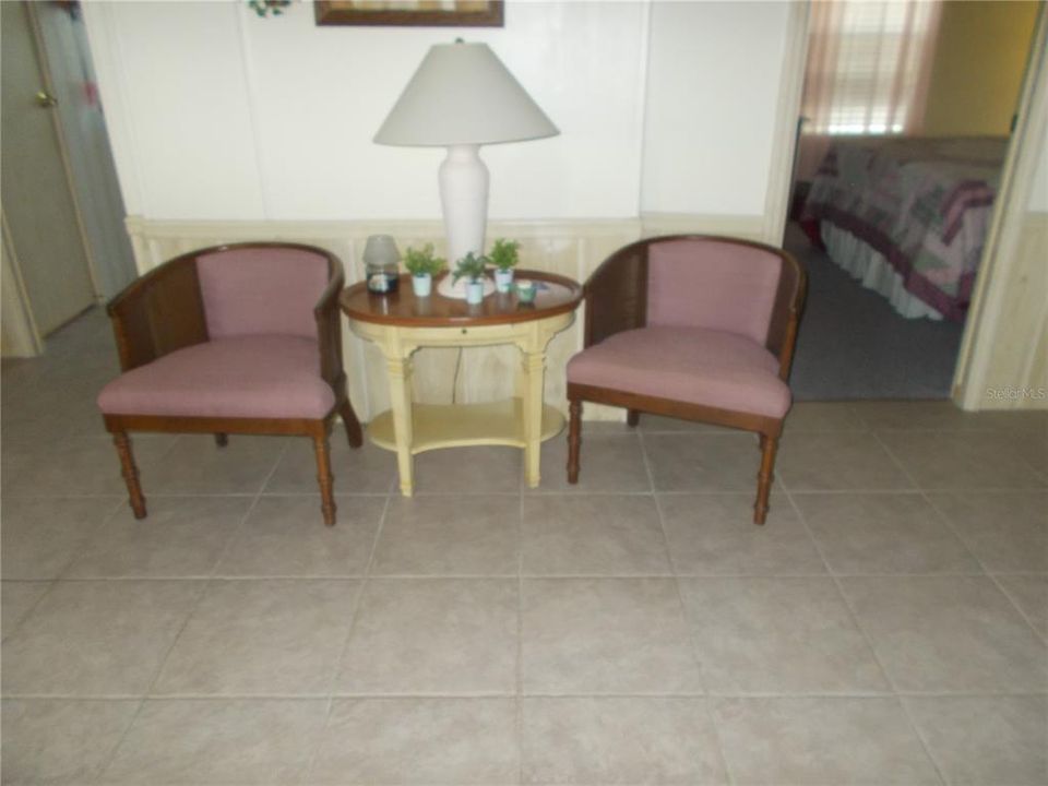 待售: $134,900 (2 贝兹, 2 浴室, 1351 平方英尺)