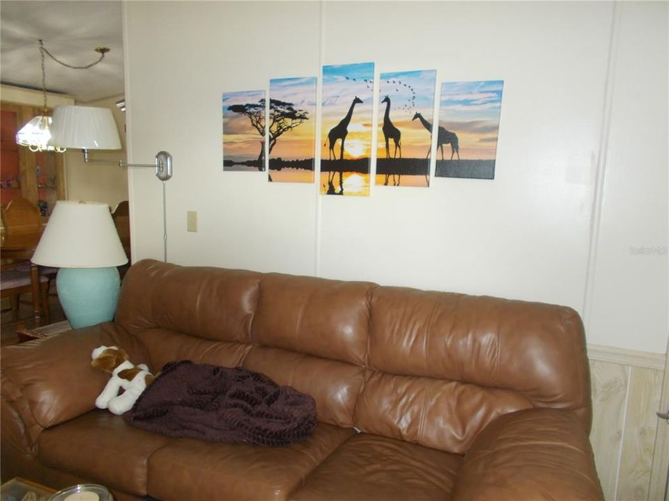 待售: $134,900 (2 贝兹, 2 浴室, 1351 平方英尺)