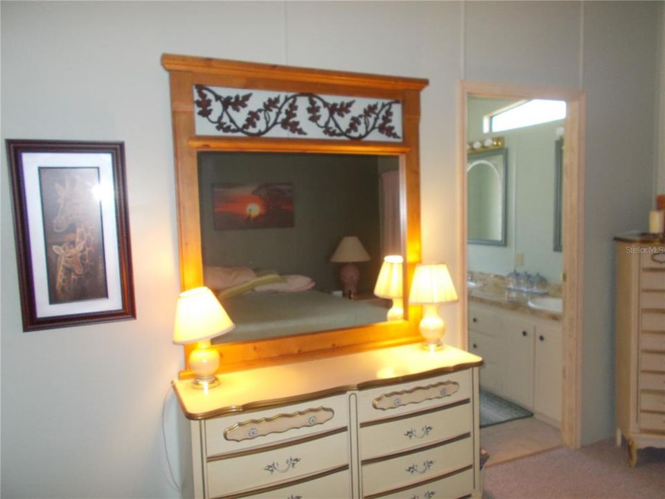 待售: $134,900 (2 贝兹, 2 浴室, 1351 平方英尺)