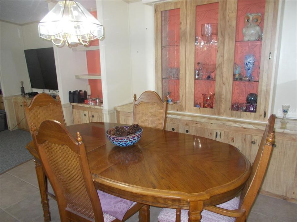 待售: $134,900 (2 贝兹, 2 浴室, 1351 平方英尺)