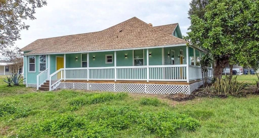 For Sale: $320,000 (3 beds, 2 baths, 1622 Square Feet)