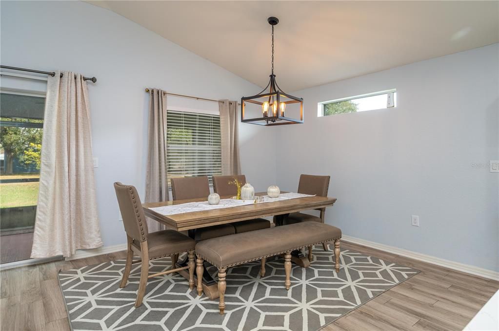 For Rent: $2,299 (3 beds, 2 baths, 2064 Square Feet)