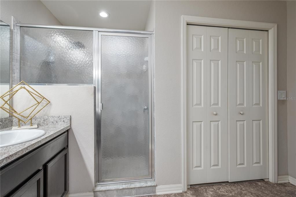 For Rent: $2,299 (3 beds, 2 baths, 2064 Square Feet)