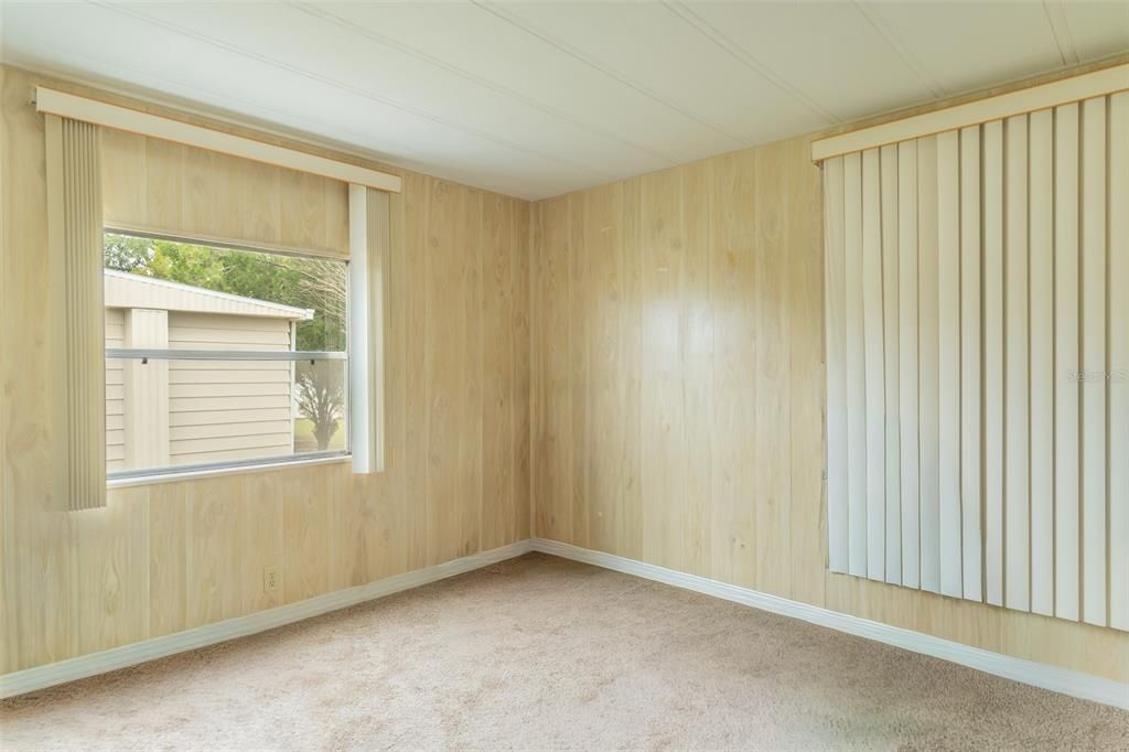 For Sale: $160,000 (2 beds, 2 baths, 1040 Square Feet)