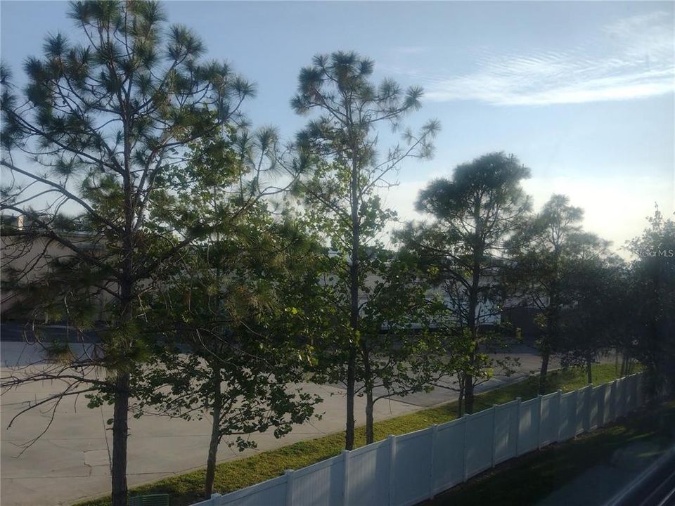 В аренду: $2,100 (2 спален, 2 ванн, 1216 Квадратных фут)