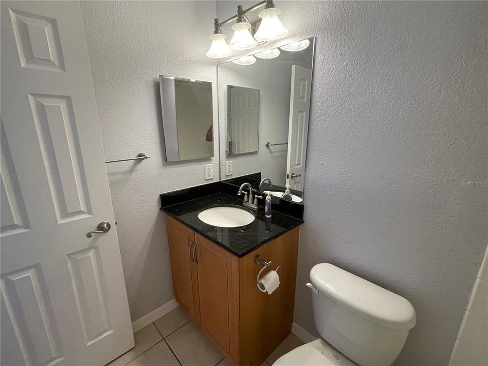 For Rent: $1,600 (1 beds, 1 baths, 637 Square Feet)
