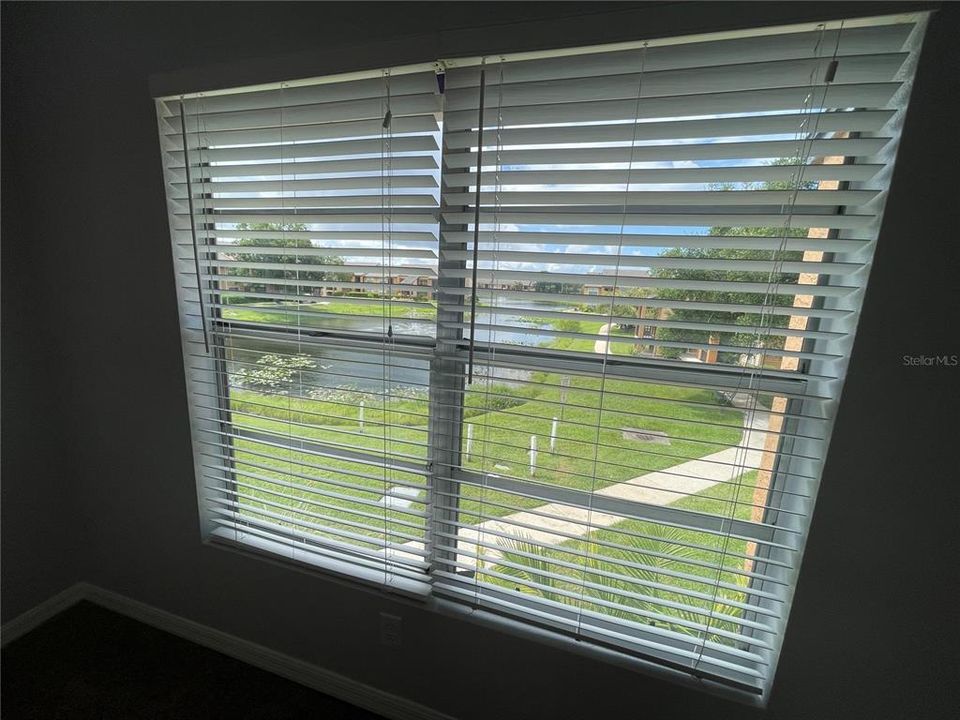 For Rent: $1,600 (1 beds, 1 baths, 637 Square Feet)