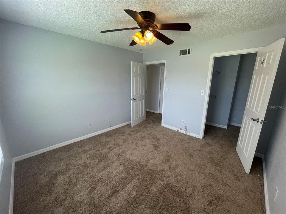 For Rent: $1,600 (1 beds, 1 baths, 637 Square Feet)