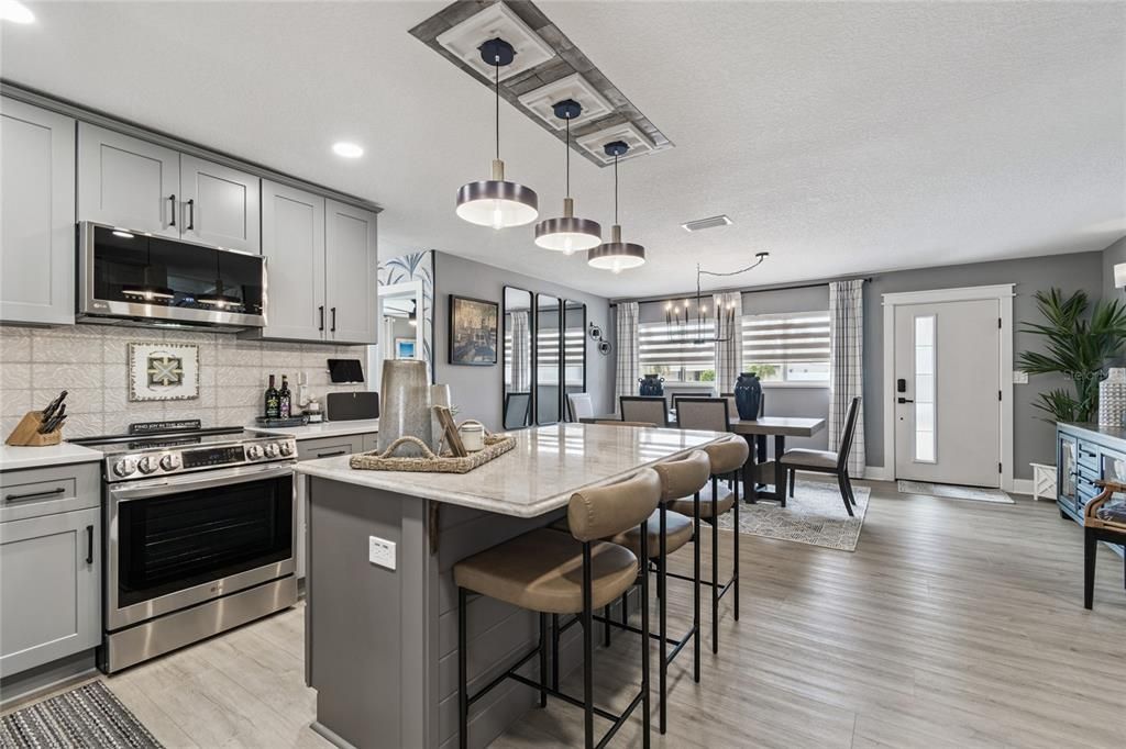 En Venta: $719,000 (4 camas, 2 baños, 1740 Pies cuadrados)