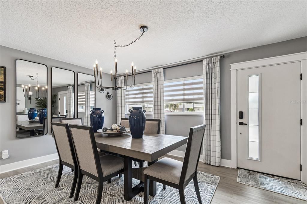 En Venta: $719,000 (4 camas, 2 baños, 1740 Pies cuadrados)