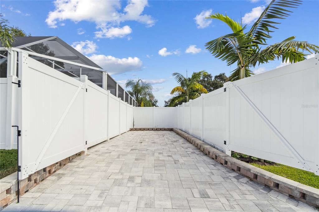 En Venta: $719,000 (4 camas, 2 baños, 1740 Pies cuadrados)