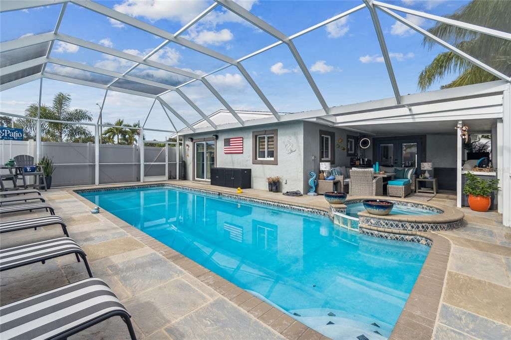 En Venta: $719,000 (4 camas, 2 baños, 1740 Pies cuadrados)