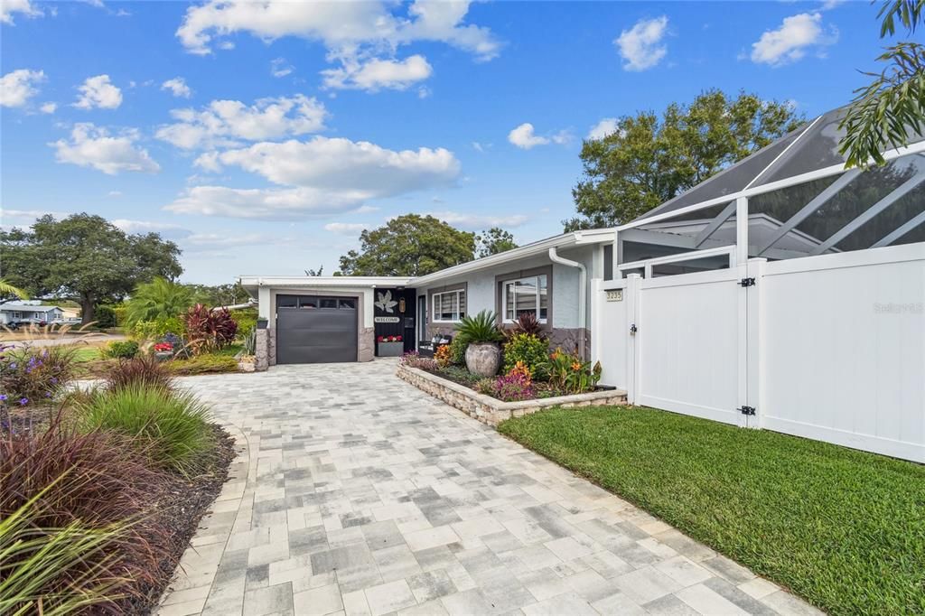 En Venta: $719,000 (4 camas, 2 baños, 1740 Pies cuadrados)