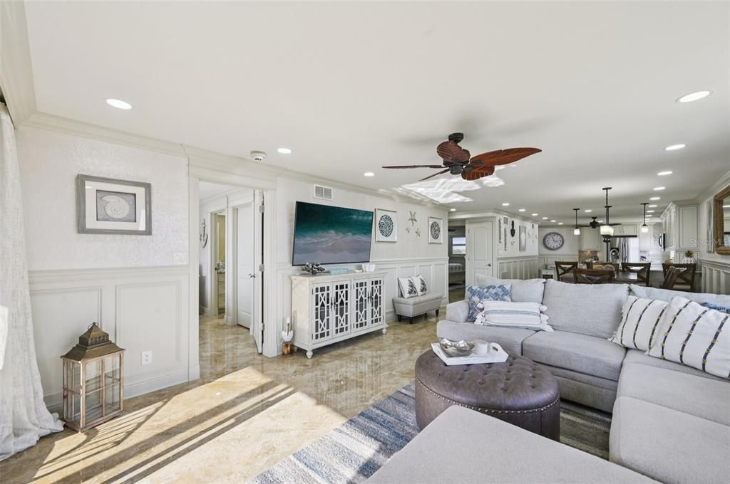 待售: $1,395,000 (2 贝兹, 2 浴室, 1337 平方英尺)