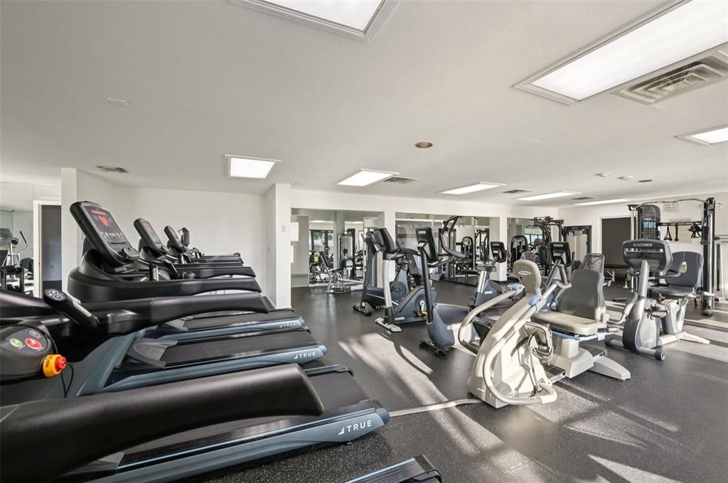 待售: $1,395,000 (2 贝兹, 2 浴室, 1337 平方英尺)