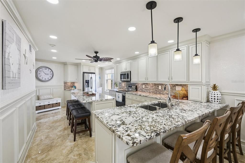 待售: $1,395,000 (2 贝兹, 2 浴室, 1337 平方英尺)