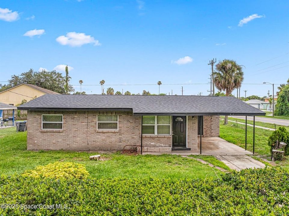 Recently Sold: $140,000 (3 beds, 2 baths, 850 Square Feet)