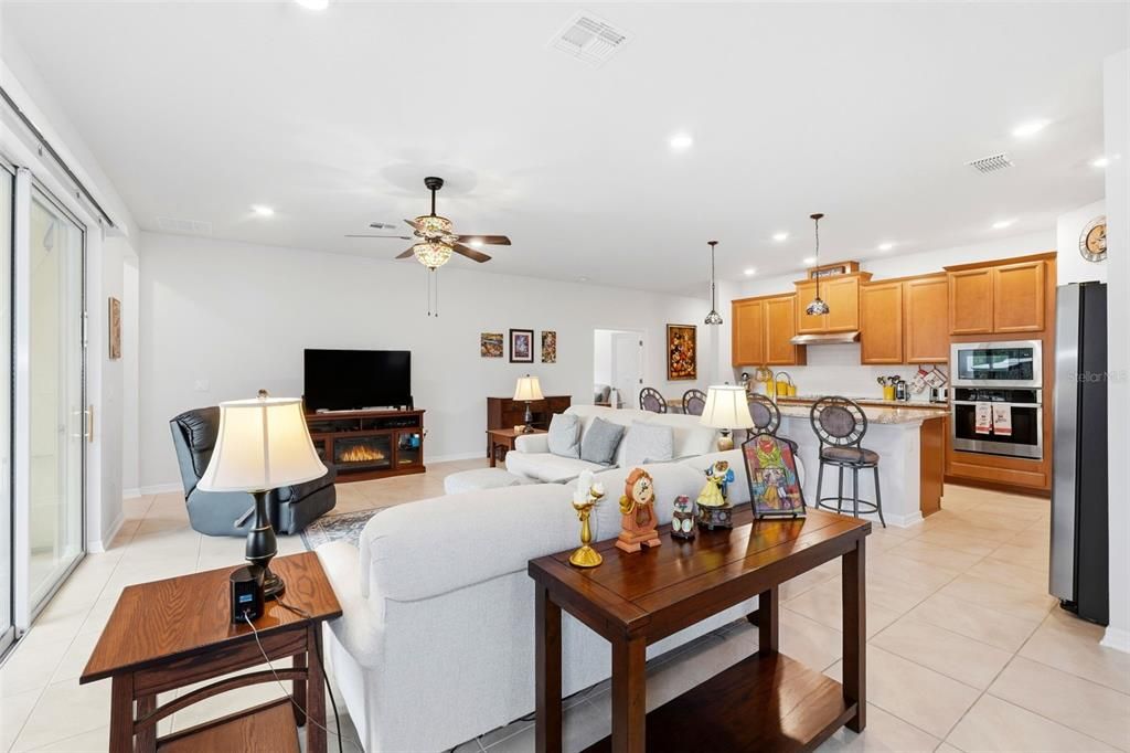 待售: $624,900 (4 贝兹, 3 浴室, 2676 平方英尺)