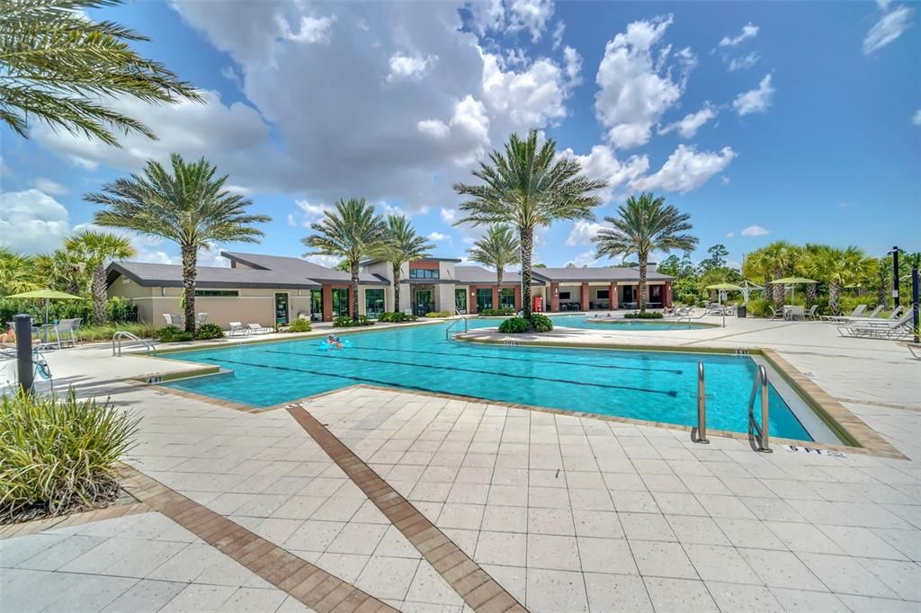 待售: $624,900 (4 贝兹, 3 浴室, 2676 平方英尺)