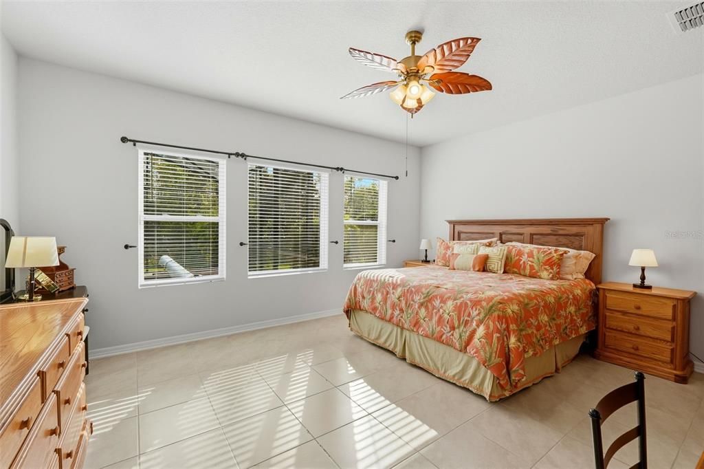 待售: $624,900 (4 贝兹, 3 浴室, 2676 平方英尺)