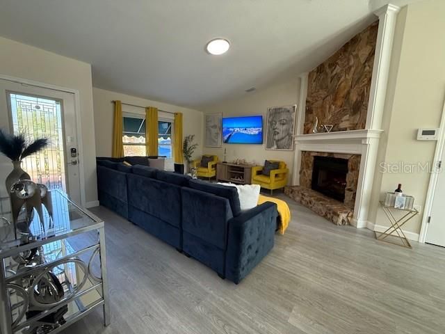 待售: $475,000 (3 贝兹, 2 浴室, 1444 平方英尺)