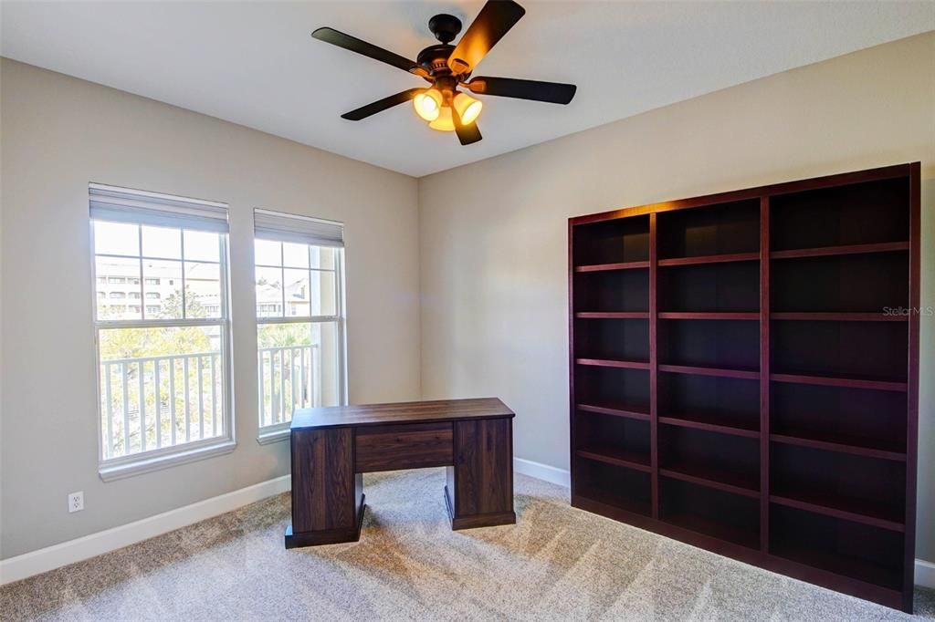 For Sale: $400,000 (2 beds, 2 baths, 1345 Square Feet)