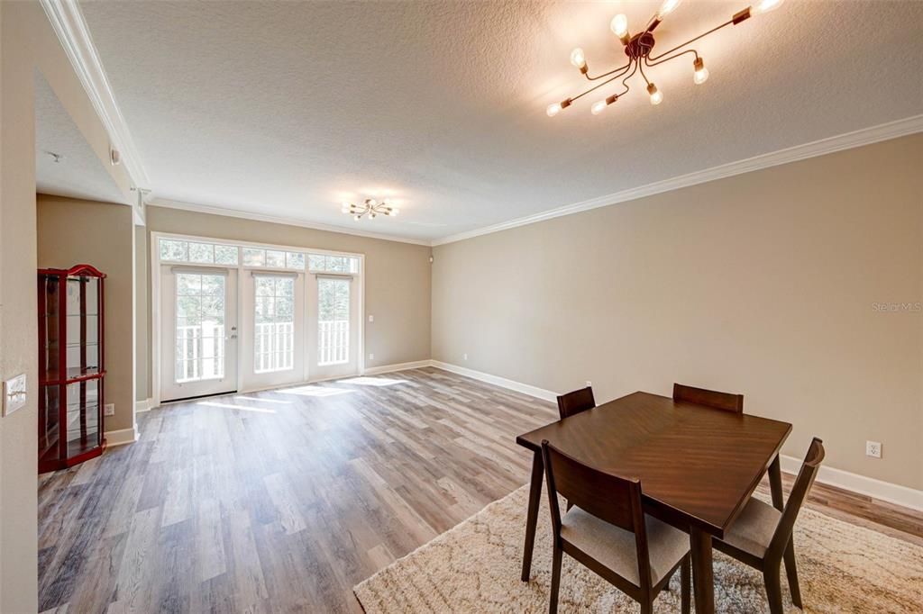 For Sale: $400,000 (2 beds, 2 baths, 1345 Square Feet)