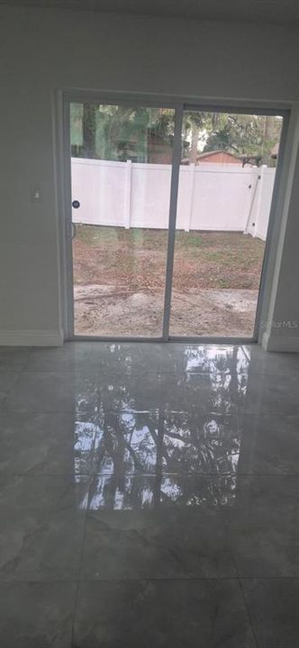 En Renta: $1,650 (2 camas, 1 baños, 1650 Pies cuadrados)