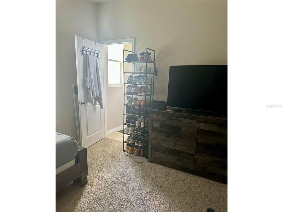 出租: $3,400 (4 贝兹, 3 浴室, 2528 平方英尺)