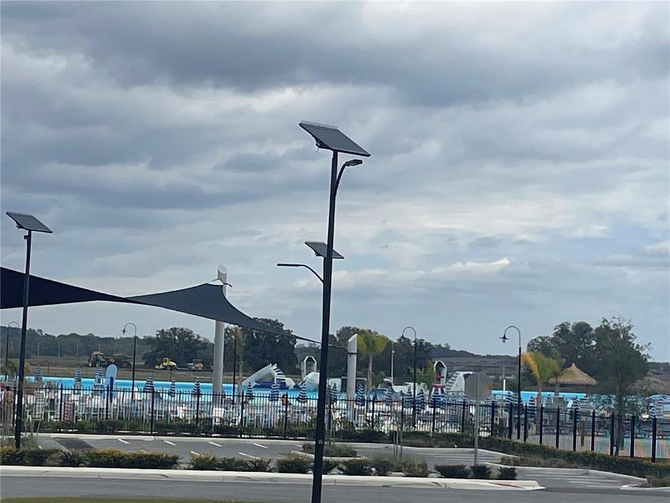 出租: $3,400 (4 贝兹, 3 浴室, 2528 平方英尺)