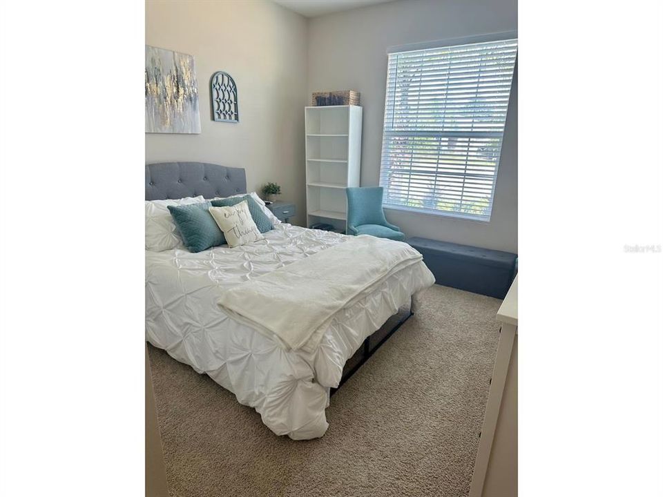 出租: $3,400 (4 贝兹, 3 浴室, 2528 平方英尺)