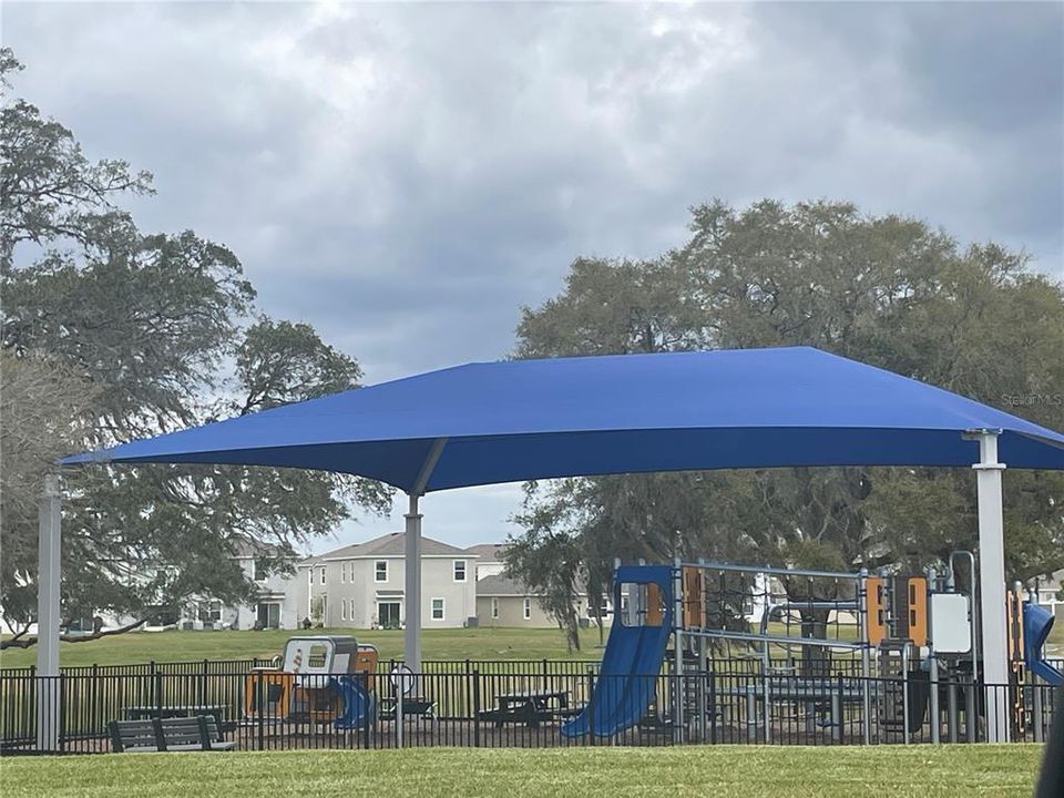 出租: $3,400 (4 贝兹, 3 浴室, 2528 平方英尺)