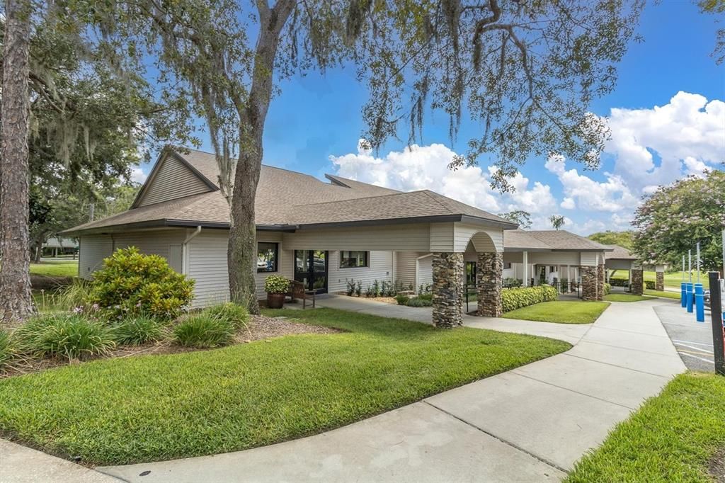 For Sale: $358,900 (2 beds, 2 baths, 1788 Square Feet)