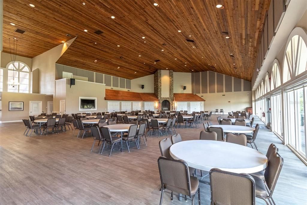 For Sale: $358,900 (2 beds, 2 baths, 1788 Square Feet)