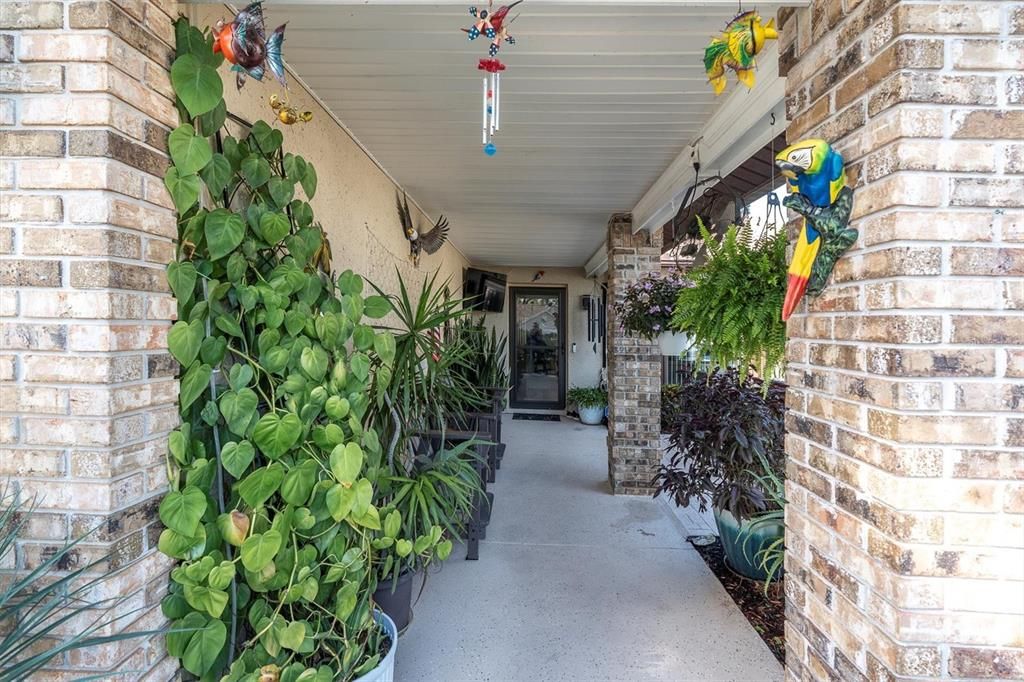 For Sale: $358,900 (2 beds, 2 baths, 1788 Square Feet)