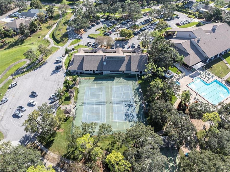 For Sale: $358,900 (2 beds, 2 baths, 1788 Square Feet)