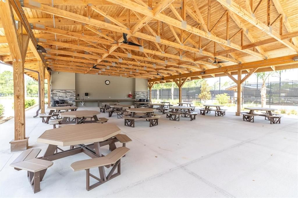 For Sale: $358,900 (2 beds, 2 baths, 1788 Square Feet)